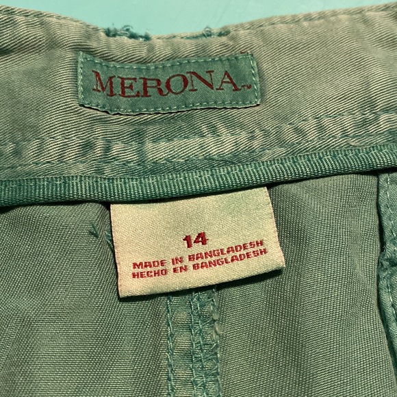 Green chino shorts 🌸 bundle and save - Picture 5 of 5